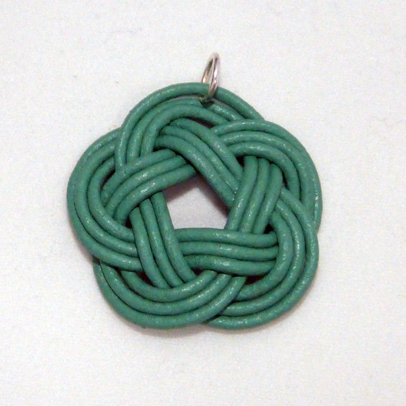 CU.CO.01. Colgante cuero.