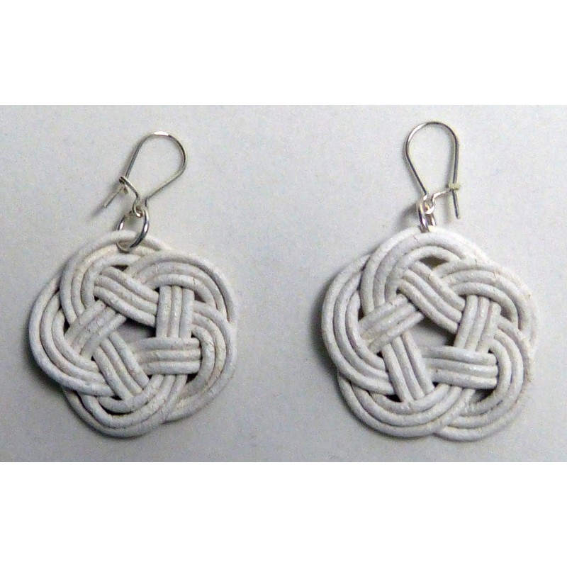 CU.PE.01. Pendientes cuero.