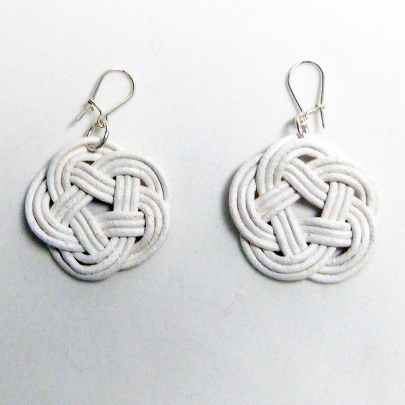 CU.PE.01. Pendientes cuero.