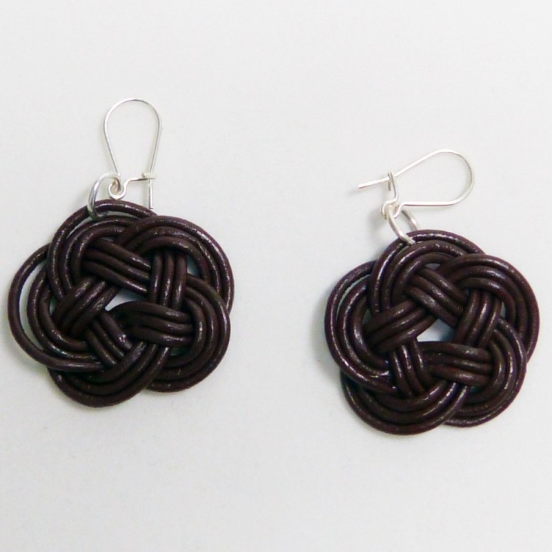 CU.PE.01. Pendientes cuero.