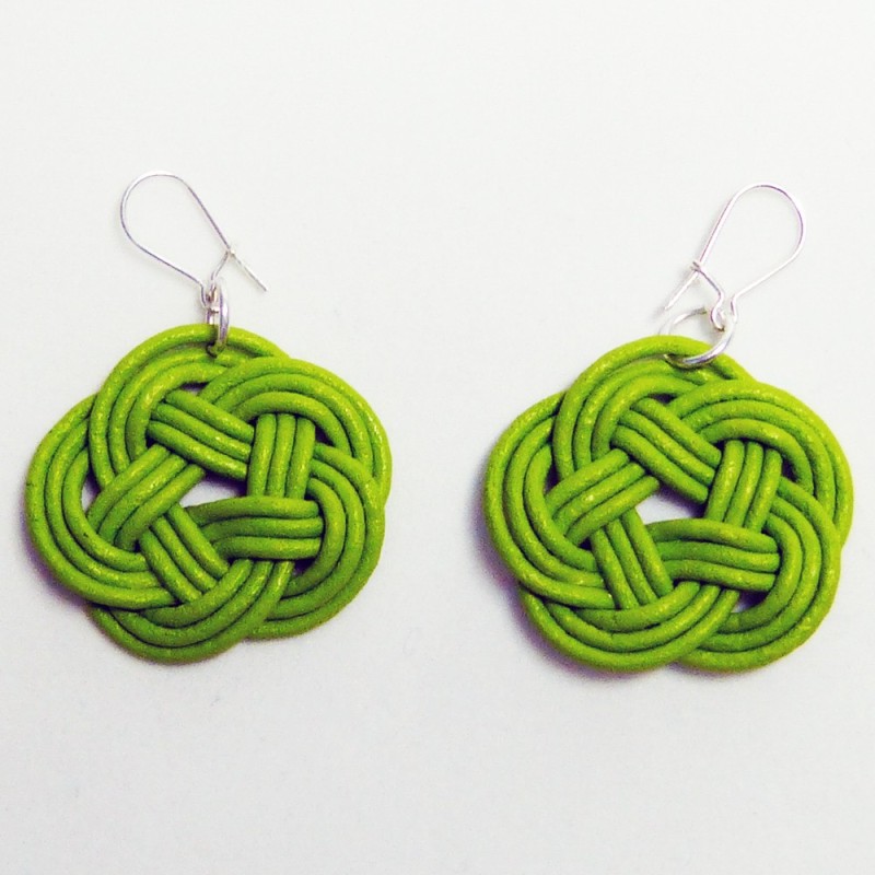 CU.PE.01. Pendientes cuero.