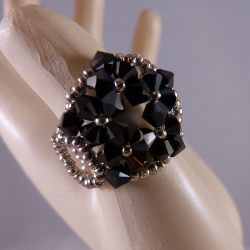 SW.AN.04. Anillo swarovski.