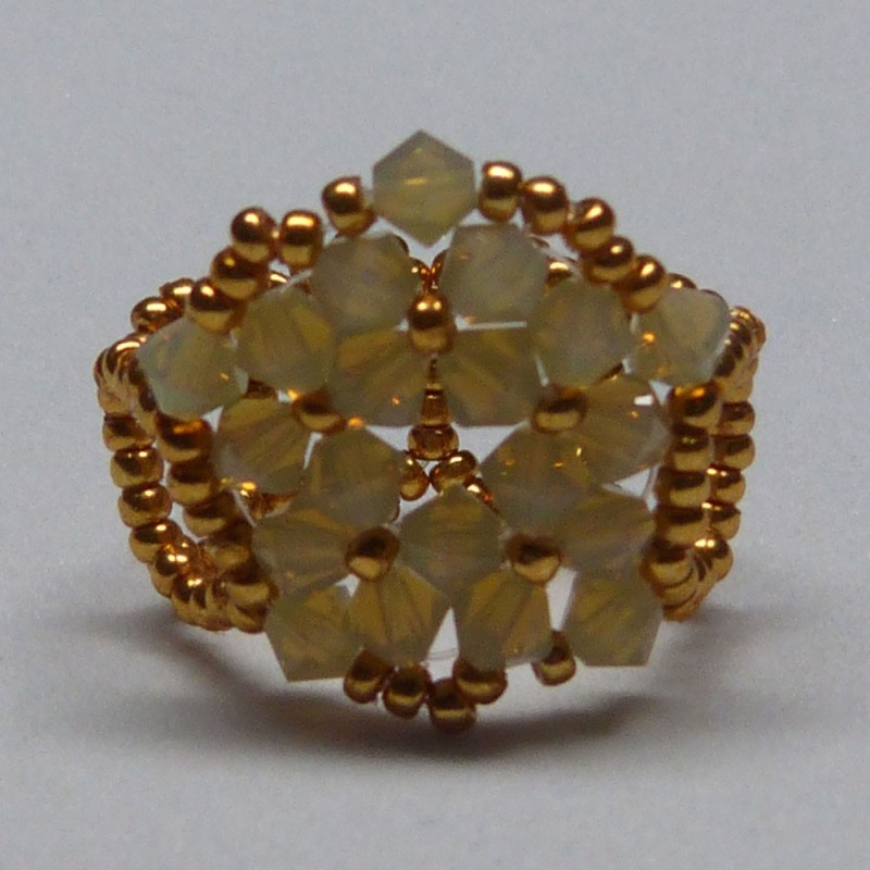 SW.AN.04. Anillo swarovski.