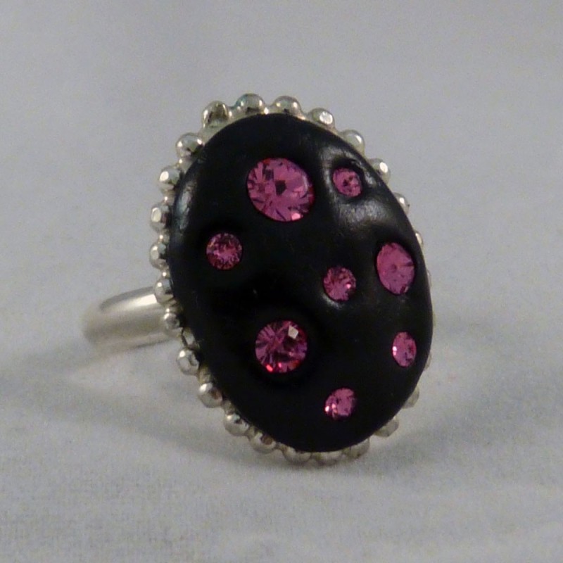 SW.AN.13. Anillo swarovski.