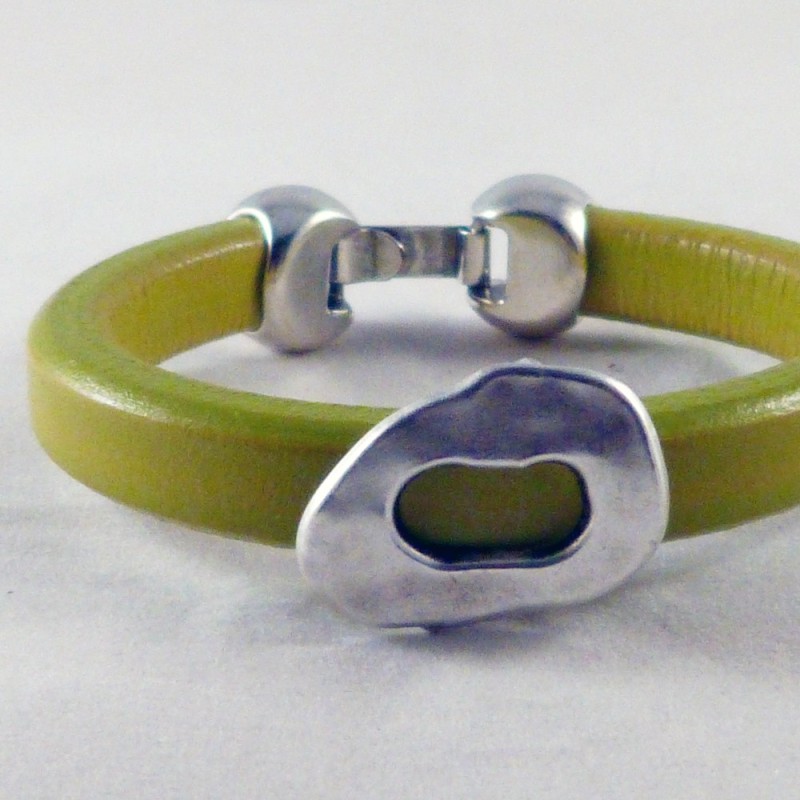 RG.PU.02. Pulsera regaliz.