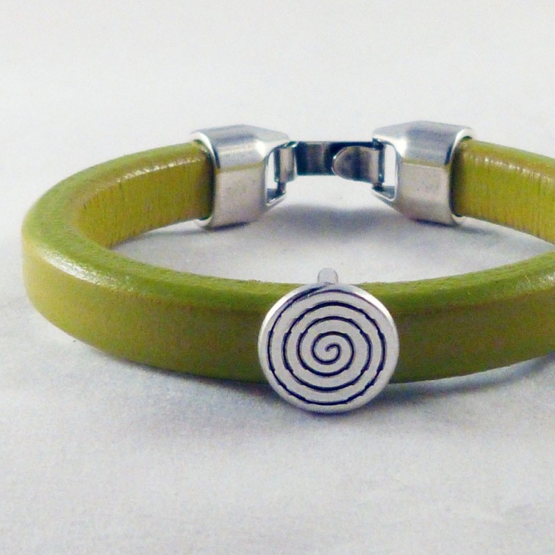 RG.PU.03. Pulsera regaliz.