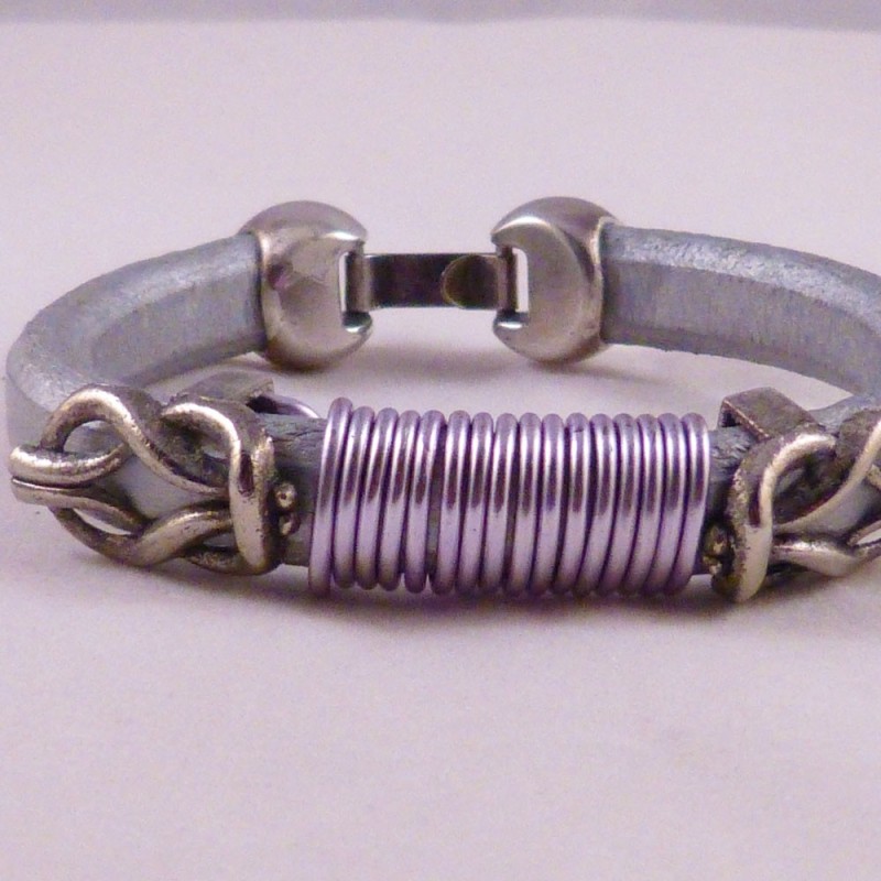 RG.PU.05. Pulsera regaliz.