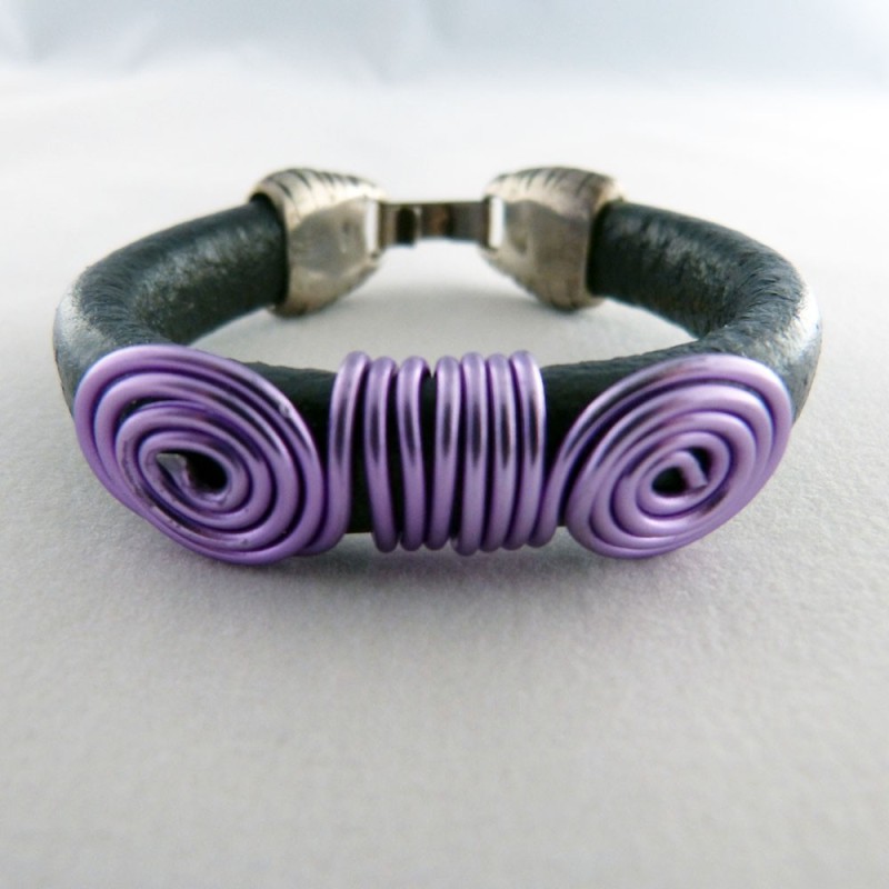RG.PU.08. Pulsera regaliz.