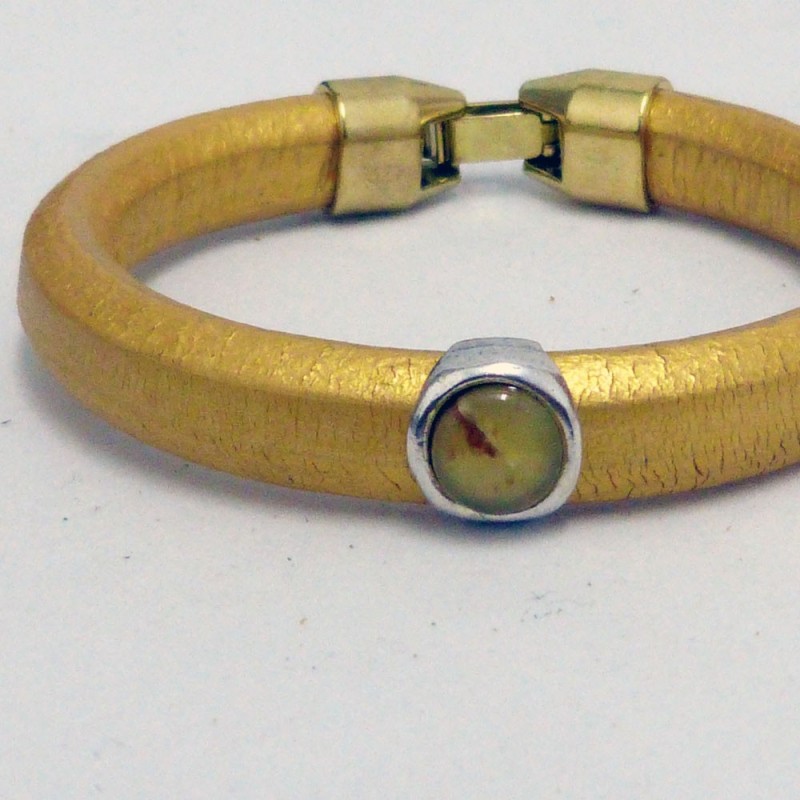 RG.PU.16.A. Pulsera regaliz.