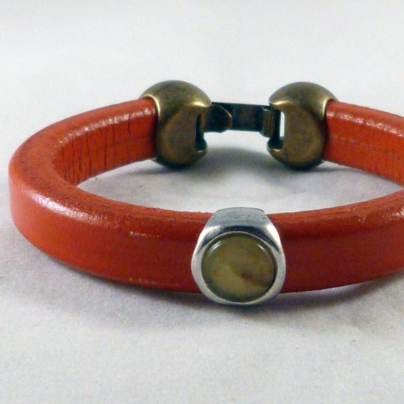 RG.PU.16.A. Pulsera regaliz.