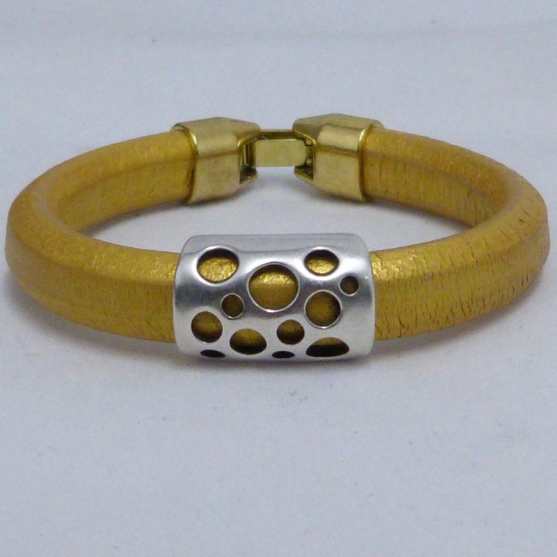 RG.PU.17. Pulsera regaliz.