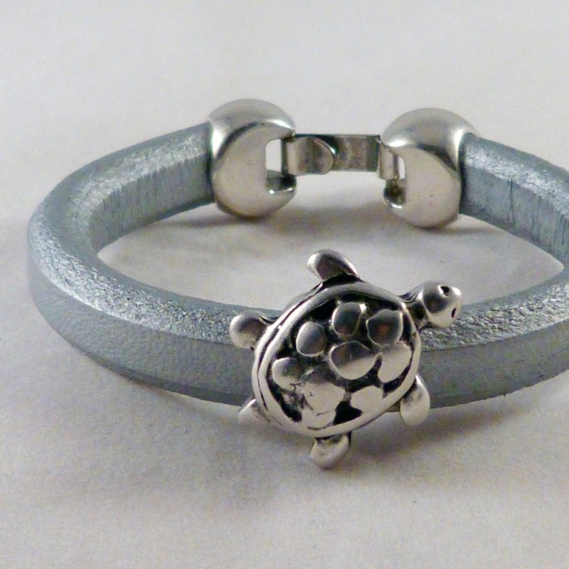 RG.PU.18. Pulsera regaliz.