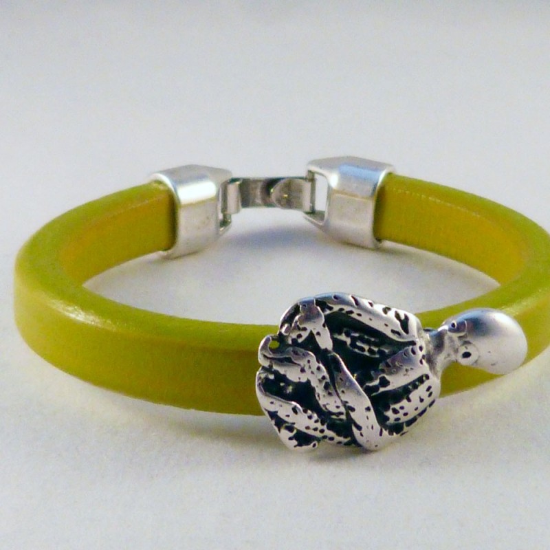 RG.PU.19. Pulsera regaliz.
