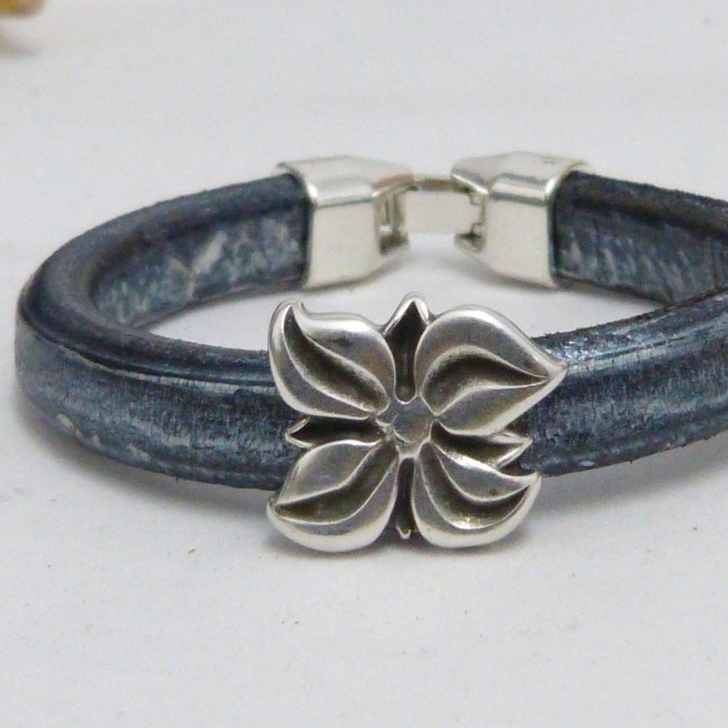 RG.PU.20.A. Pulsera regaliz.