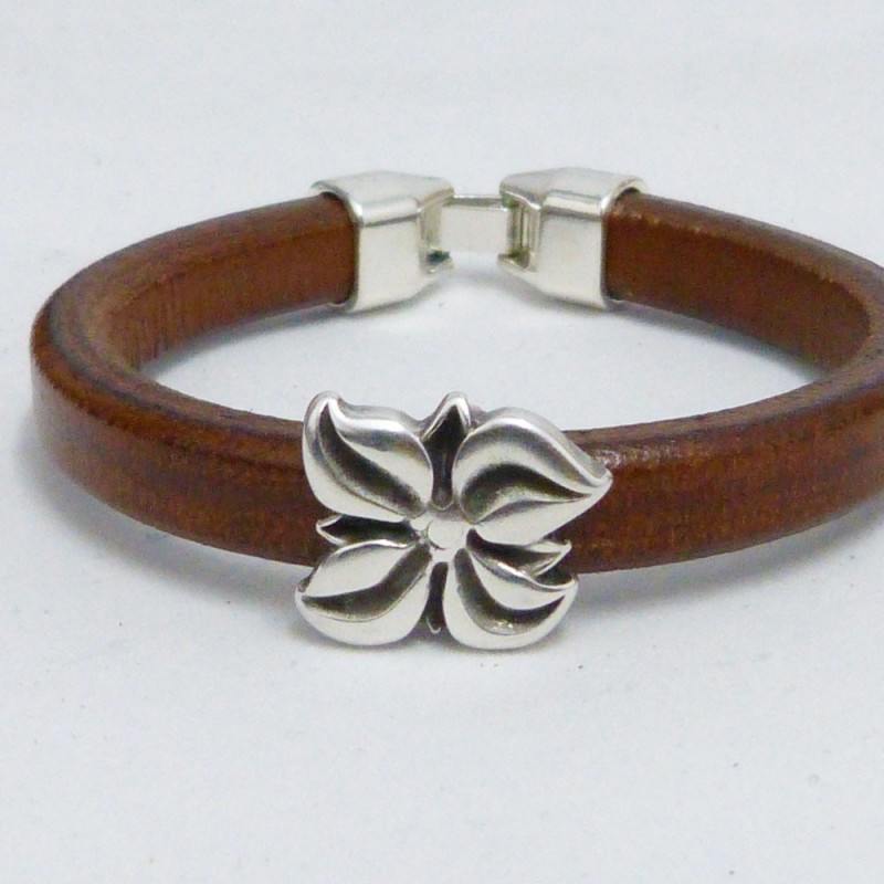 RG.PU.20.A. Pulsera regaliz.
