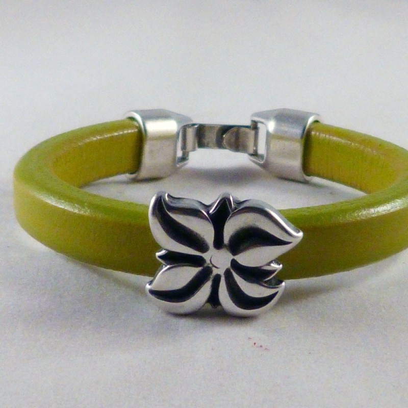 RG.PU.20.A. Pulsera regaliz.