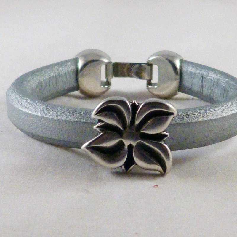 RG.PU.20.A. Pulsera regaliz.