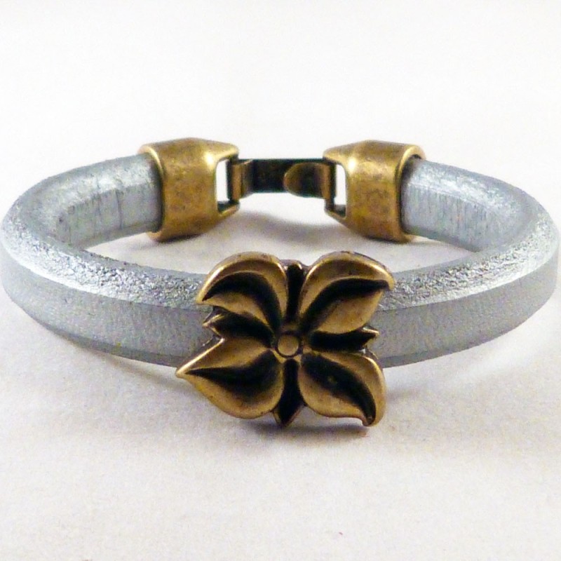 RG.PU.20.B. Pulsera regaliz.