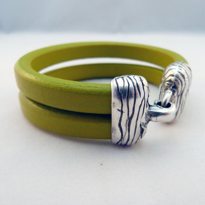 RG.PU.22. Pulsera regaliz.