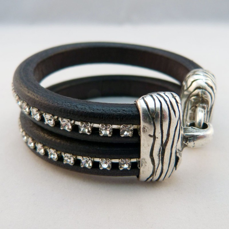 RG.PU.24. Pulsera regaliz. 2