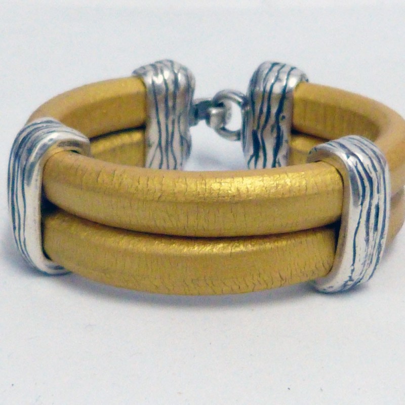 RG.PU.25. Pulsera regaliz. 2