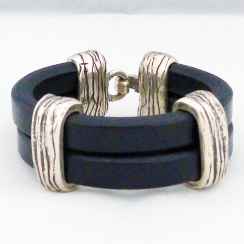 RG.PU.25. Pulsera regaliz.