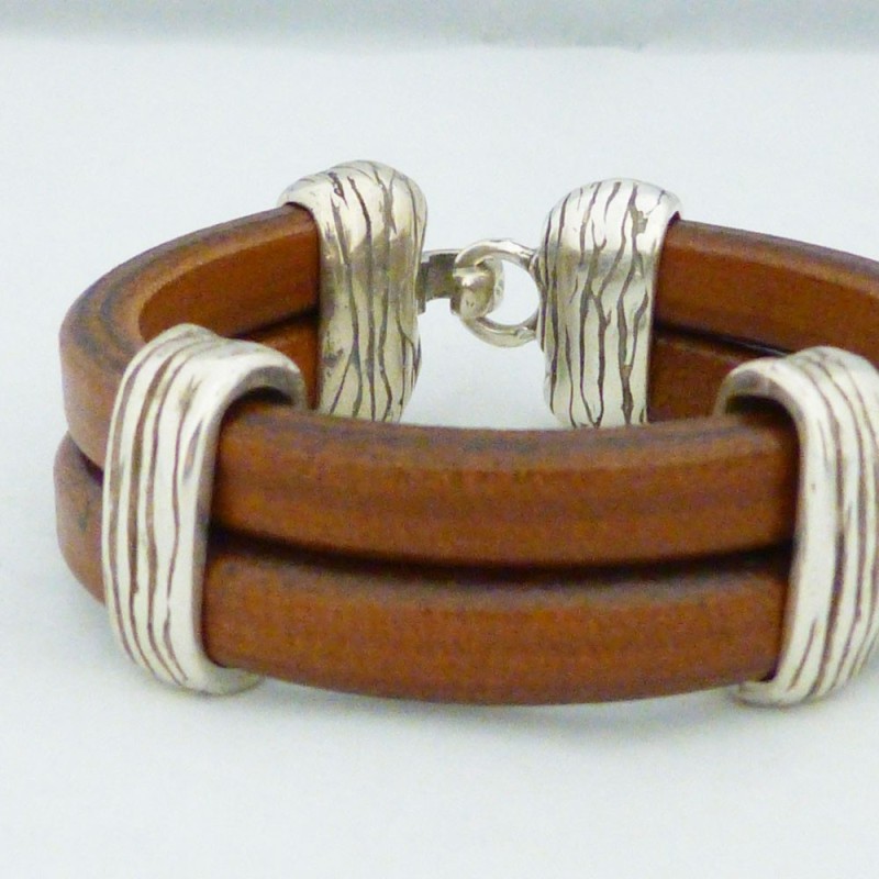 RG.PU.25. Pulsera regaliz.